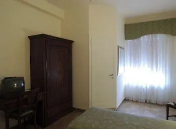 ויצ'נצה Domus Hotel Adele