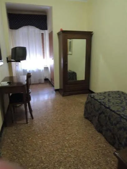 Domus Hotel Adele Vicenza 2*,