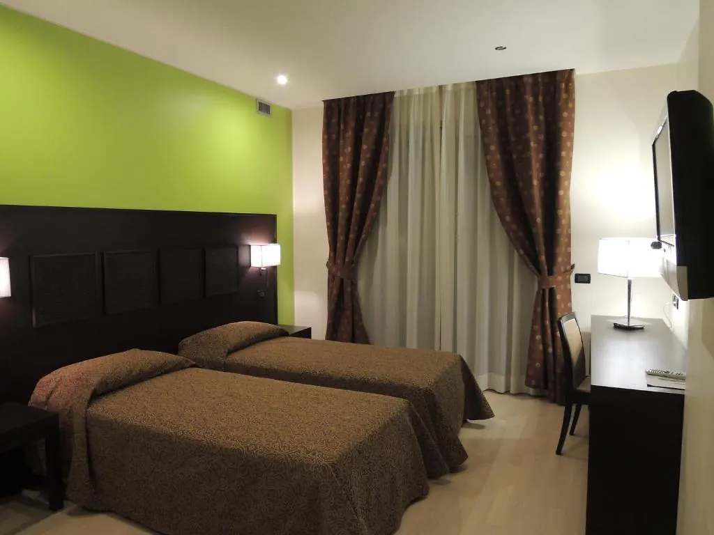Domus Hotel Adele Vicenza 2*,  Italy